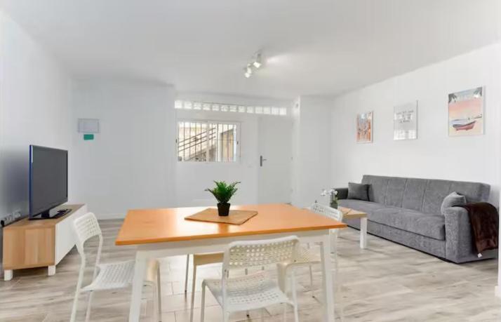 Apartment Cozy In Center- Wifi & Ac Málaga