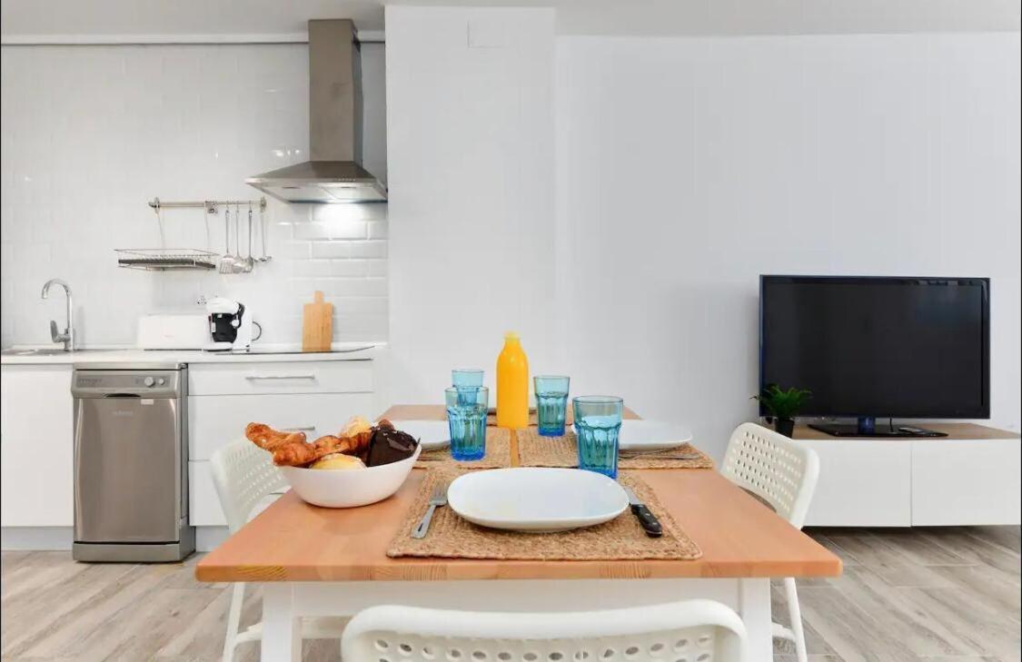 Apartment Cozy In Center- Wifi & Ac *