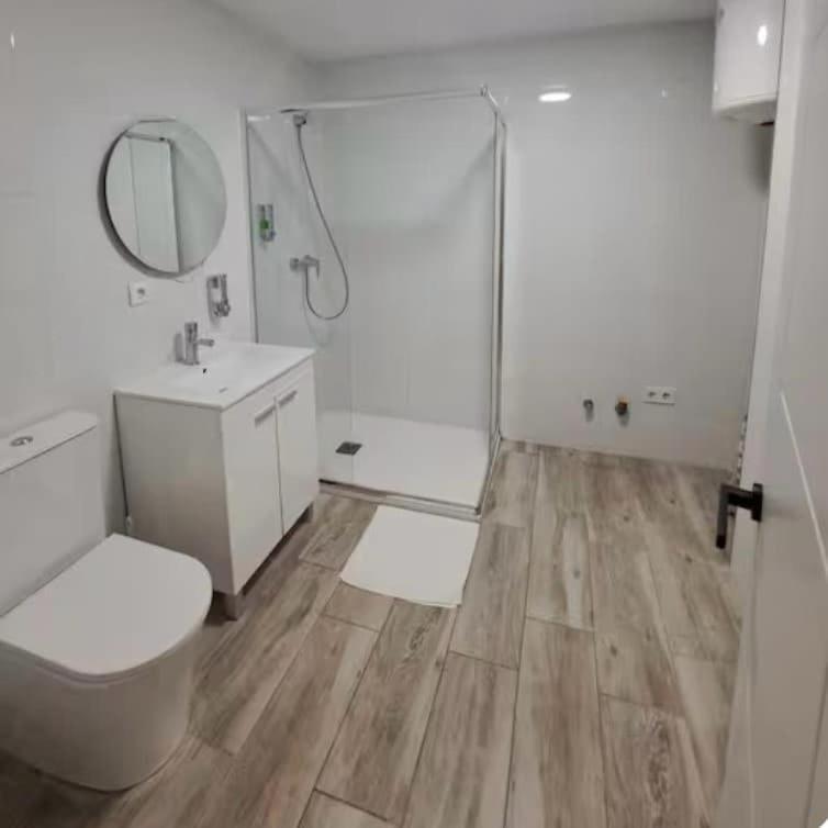 Cozy In Center- Wifi & Ac Malaga